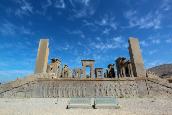Iran In-Depth Panorama Tour – 14 Days - Image 9